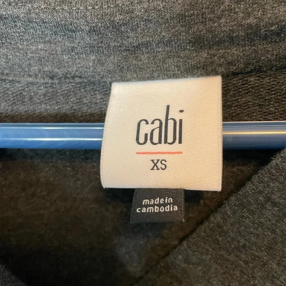 CAbi Elegant long sleeve v neck Tee Size extra Small Color Charcoal Gray - Picture 4 of 6